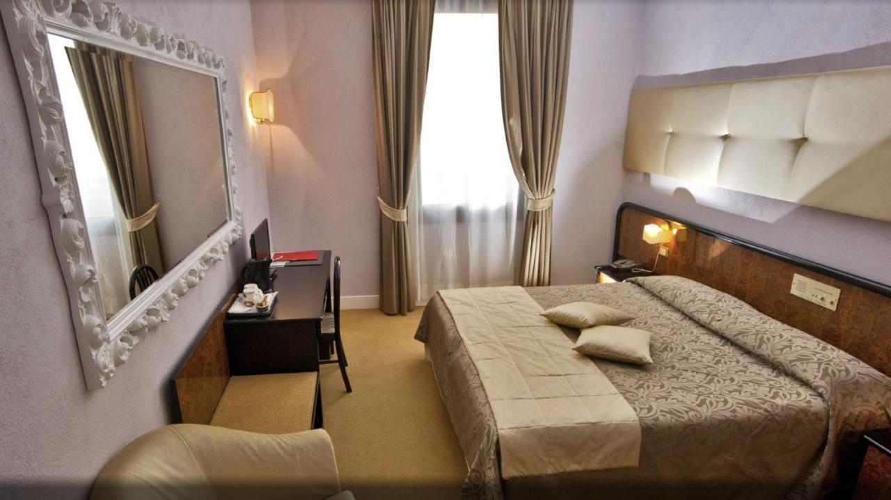 Hotel Villa Regina Margherita Rovigo Dış mekan fotoğraf