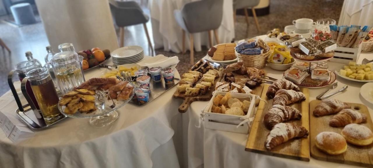 Hotel Villa Regina Margherita Rovigo Dış mekan fotoğraf