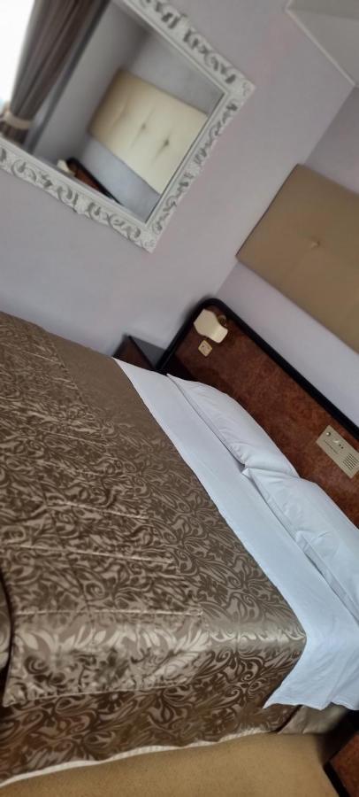 Hotel Villa Regina Margherita Rovigo Dış mekan fotoğraf