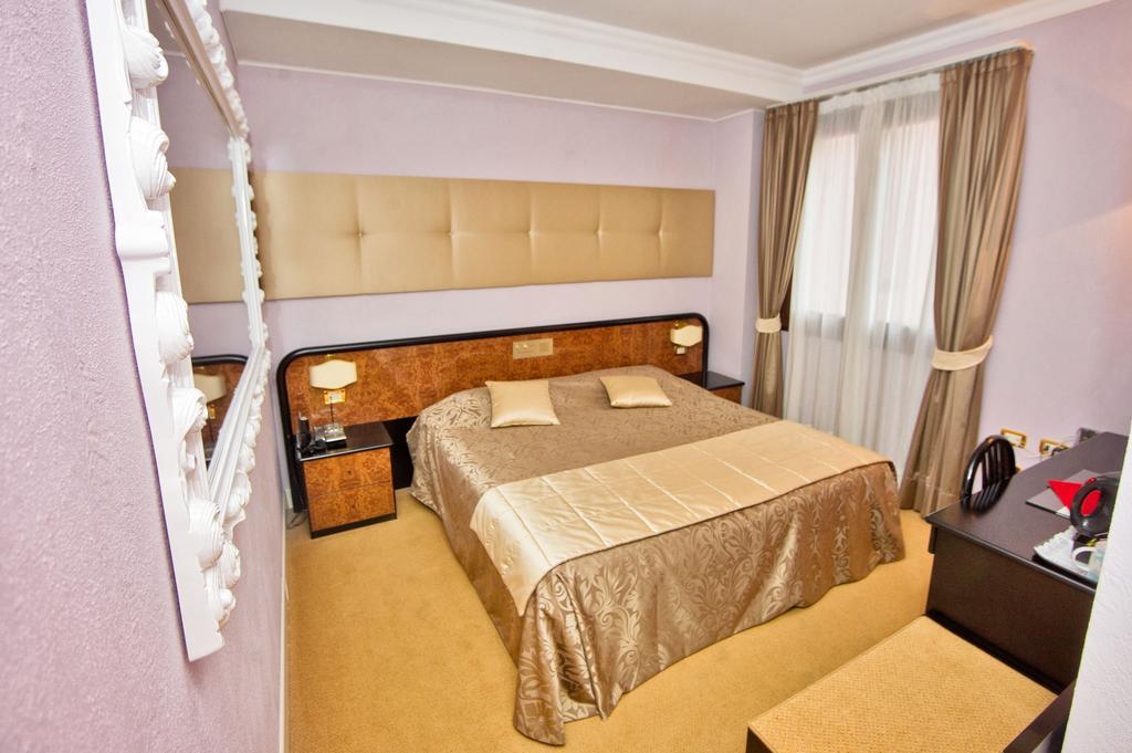 Hotel Villa Regina Margherita Rovigo Dış mekan fotoğraf