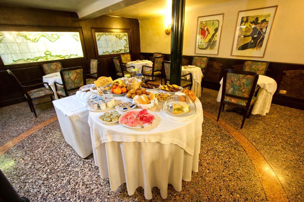 Hotel Villa Regina Margherita Rovigo Dış mekan fotoğraf