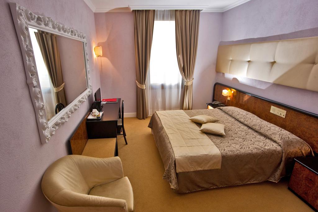 Hotel Villa Regina Margherita Rovigo Dış mekan fotoğraf