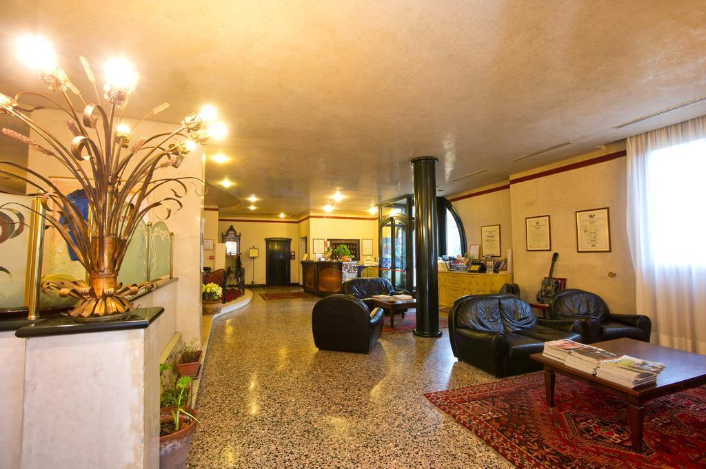 Hotel Villa Regina Margherita Rovigo Dış mekan fotoğraf